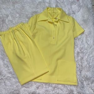 Gorgeous Vintage Yellow Two Piece Pant Suit
